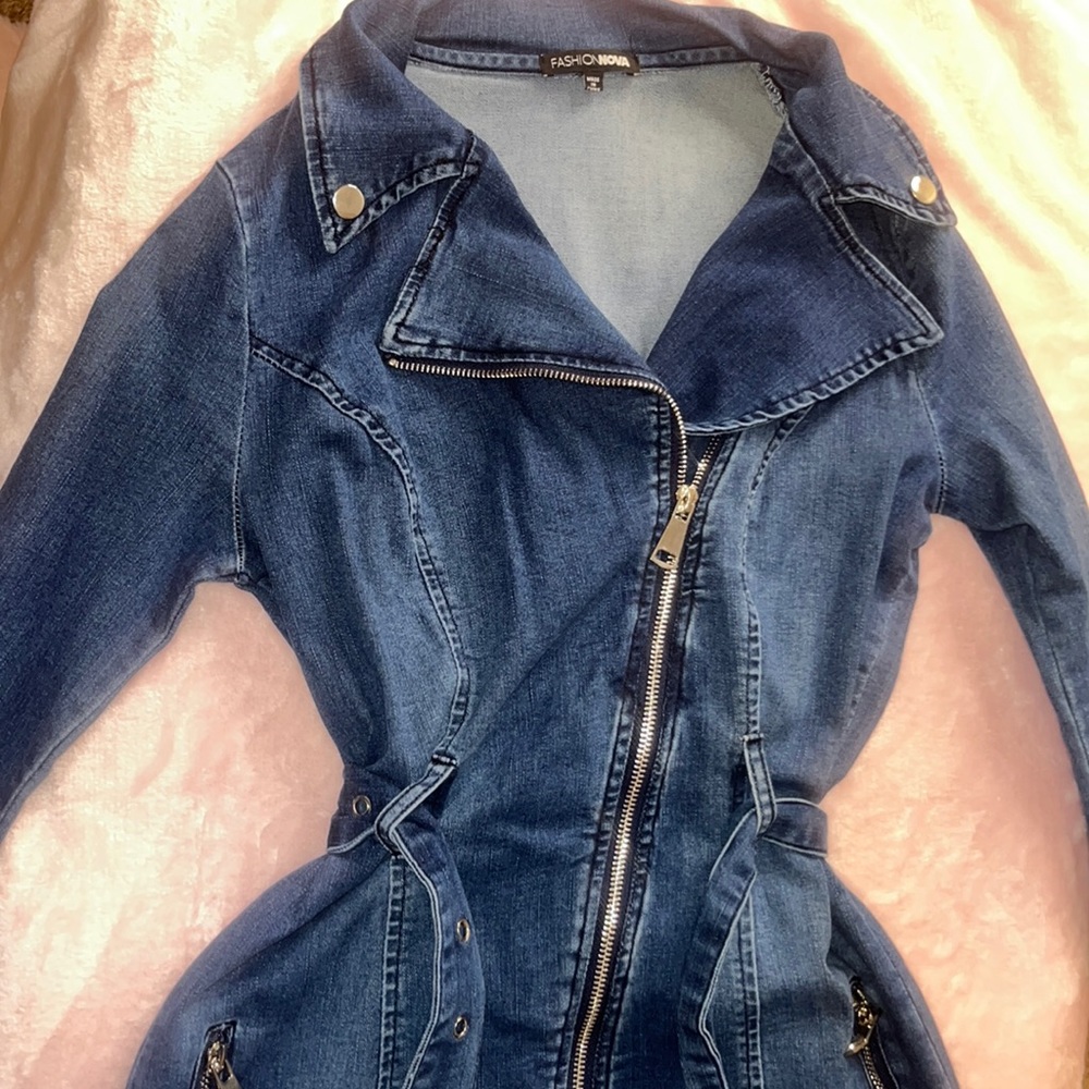 Beautiful casual denim 3/4 sleeve dress medium-sized